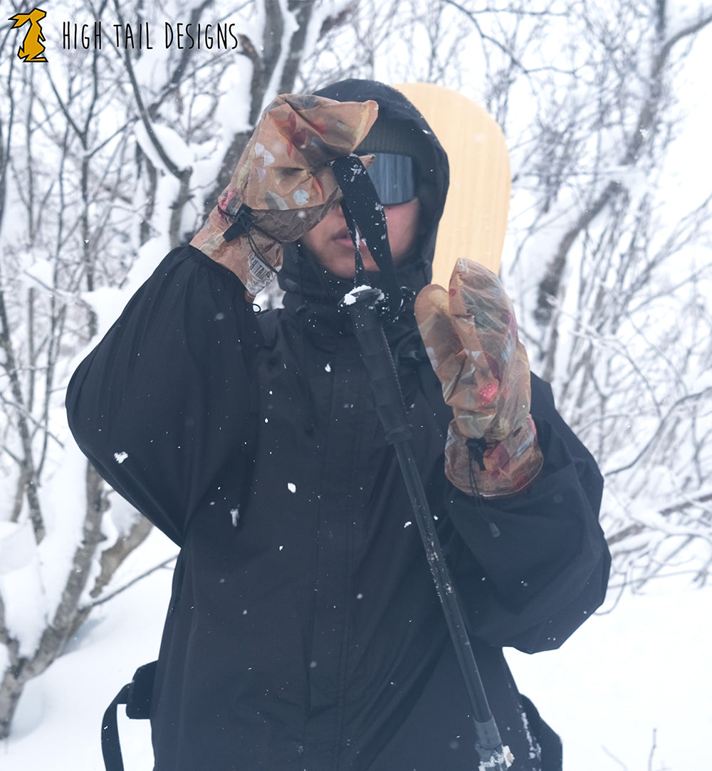 HIGH TAIL DESIGNS × Ash Ryan / Ultralight Rain Mitt