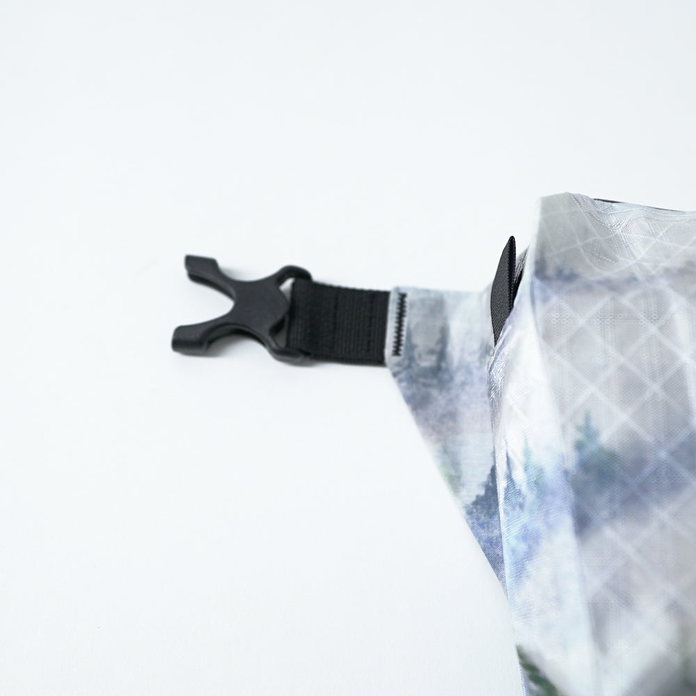HIGH TAIL DESIGNS × Hannah Beimborn / Watercolor Series The Ultralight Fanny Pack  TX95