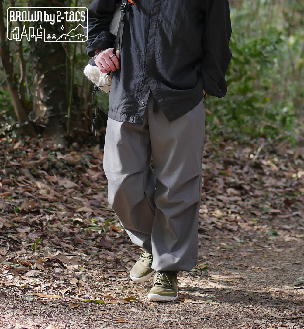 2-tacs / Knee tuck pants