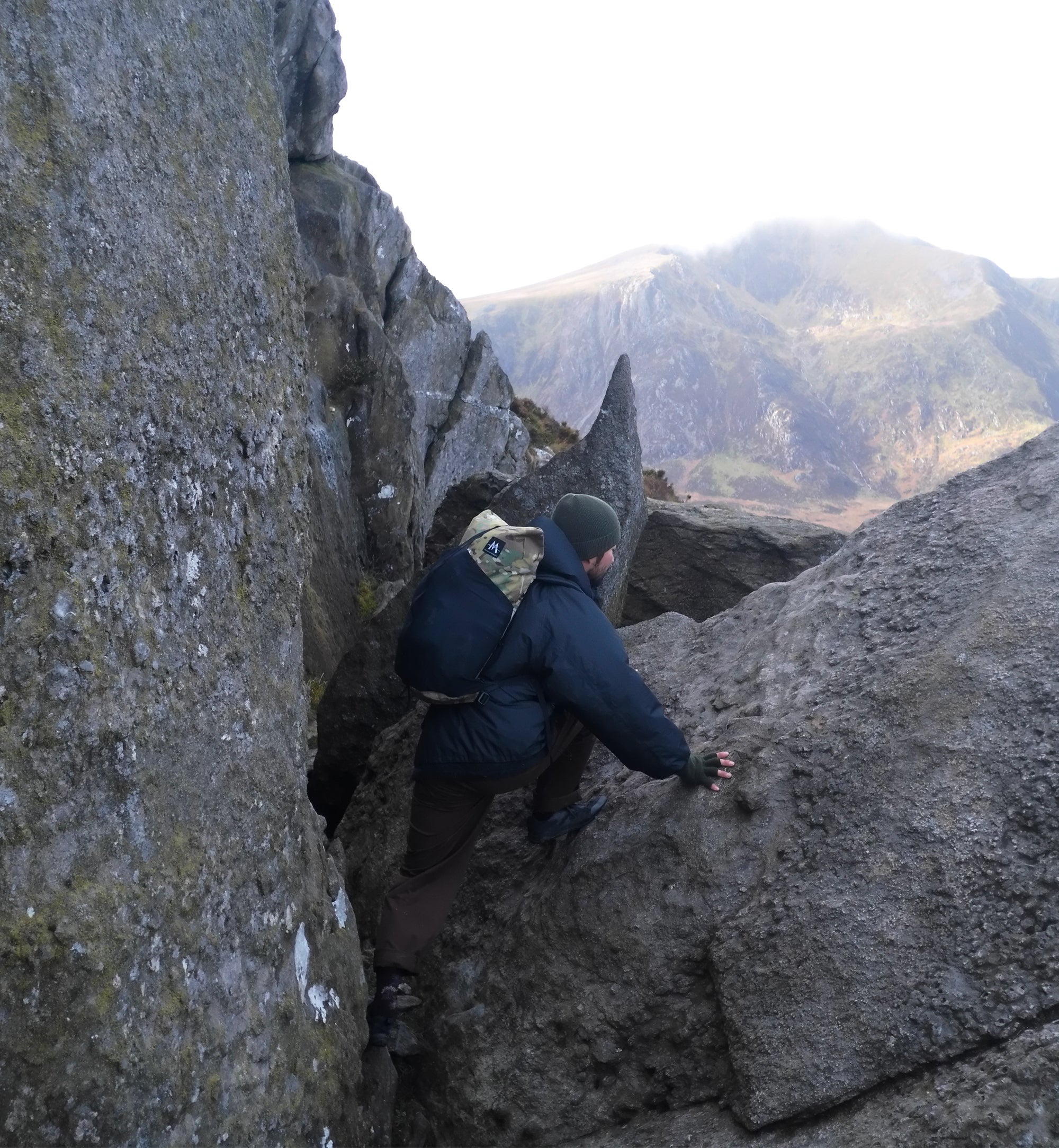 Mountain Laurel Designs  /  HELL 27L Multi camo