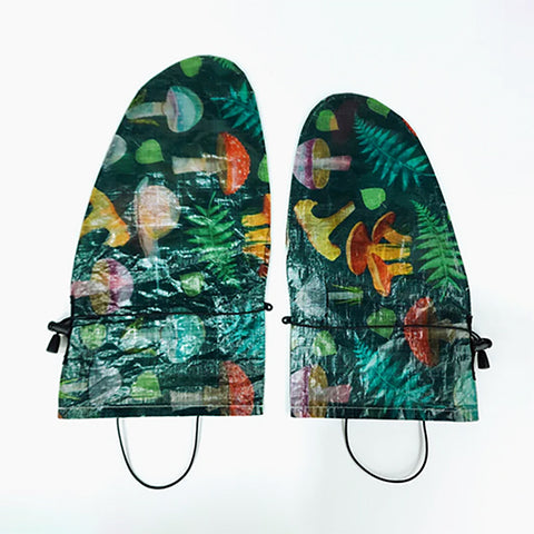 HIGH TAIL DESIGNS × Ash Ryan / Ultralight Rain Mitt